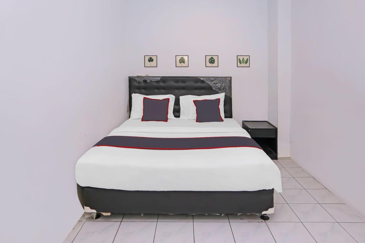 Collection O 92739 Hotel Pintu Besar Jakarta Exterior foto