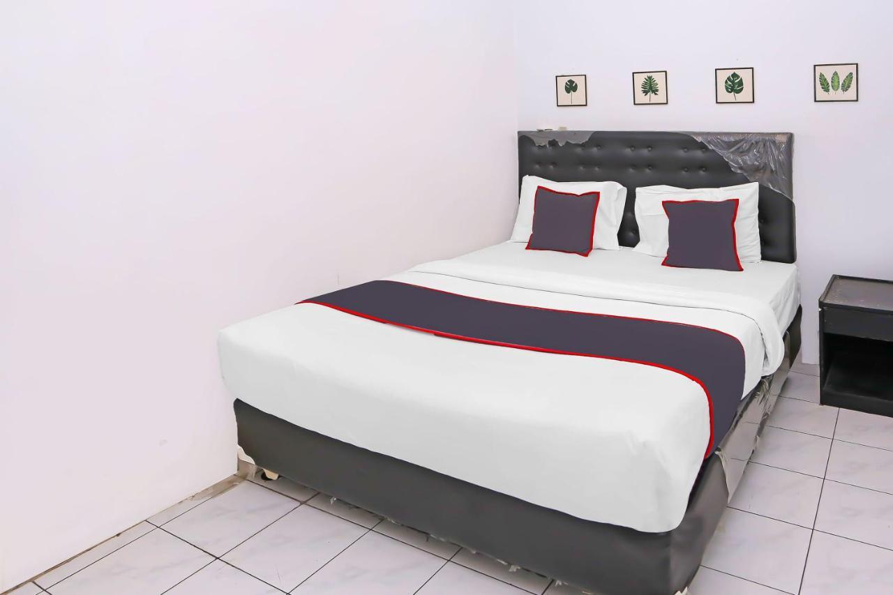 Collection O 92739 Hotel Pintu Besar Jakarta Exterior foto